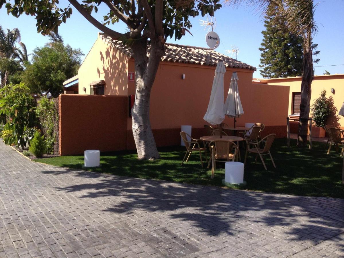 Casa Bungalows Con Jardin Privado Y Piscina Compa Кадис Экстерьер фото